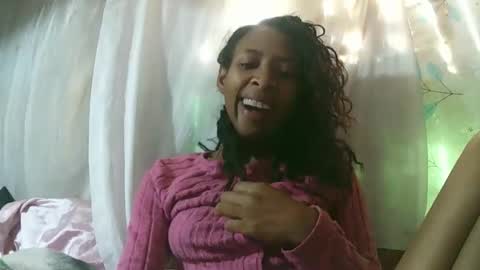 Snapshot of cindyx69q chatting on 11-15-25, 04:32 cindyx69q online show from 11-15-25, 04:32