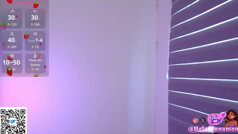 Snapshot of cinnamon_rosa chatting on 02-28-26, 07:04 Emma online show from 02-28-26, 07:04