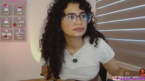 Snapshot of cinnamon_rosa chatting on 03-08-26, 12:53 Emma online show from 03-08-26, 12:53