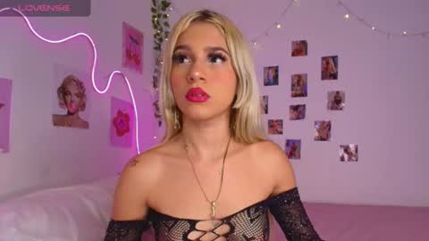 cinniaa online show from 06-17-26, 02:36