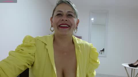 cinthia1609 online show from 01-20-25, 07:35
