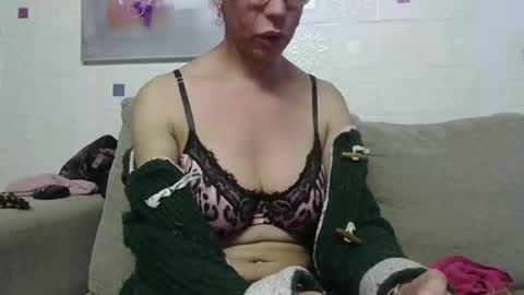 cinthia2525 online show from 03-08-25, 12:09