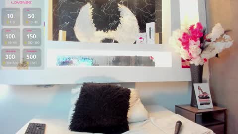 Cinthya  online show from 10-27-25, 12:31