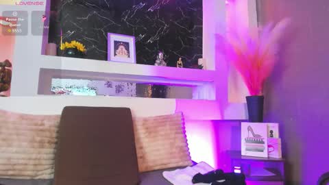 Cinthya  online show from 03-30-26, 12:39