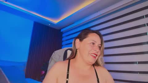 Cinthya online show from 06-15-26, 07:27