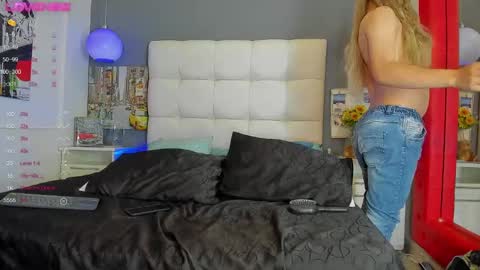 cinthya_walker1 online show from 03-08-25, 02:08