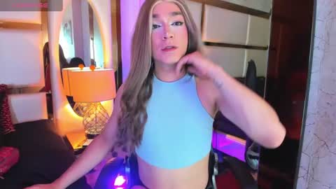 cinthya_walker1 online show from 06-15-26, 03:03