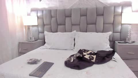 CintiaCollins  online show from 02-13-25, 09:06