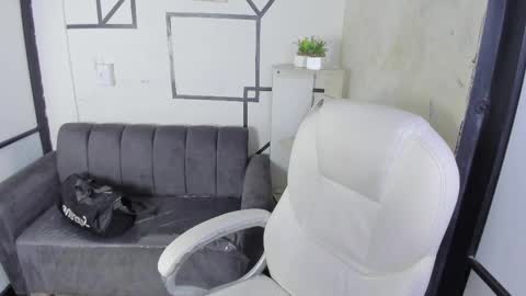 CintiaCollins  online show from 02-22-25, 04:51