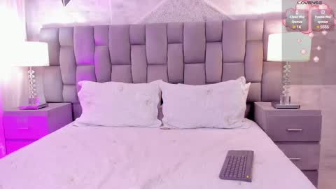 CintiaCollins  online show from 02-25-25, 08:51