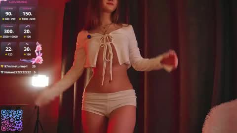 Snapshot of cirrusi chatting on 05-29-26, 05:55 Little Amy online show from 05-29-26, 05:55