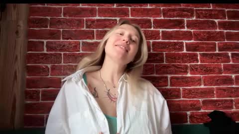 citrusblissss online show from 10-27-25, 02:59