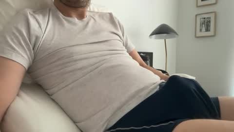 Snapshot of citylights136 chatting on 12-18-25, 05:30 citylights136 online show from 12-18-25, 05:30