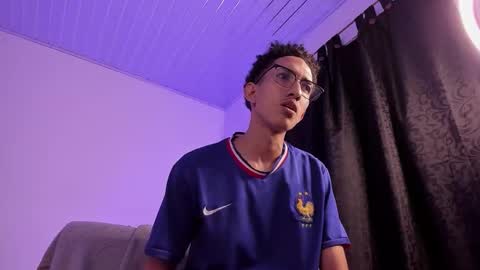 cj_davis1 online show from 11-09-25, 08:23