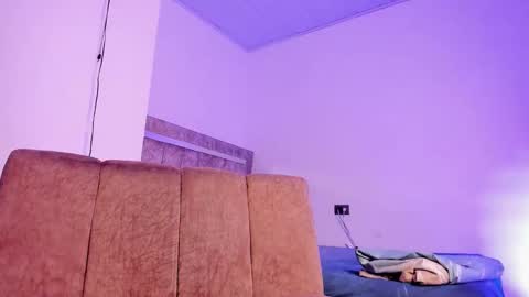 cj_davis1 online show from 01-08-26, 07:49