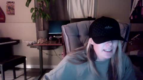 Snapshot of cj_wunderlust chatting on 09-28-25, 09:47 cj_wunderlust online show from 09-28-25, 09:47