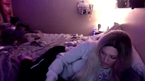 Snapshot of cj_wunderlust chatting on 11-06-25, 06:03 cj_wunderlust online show from 11-06-25, 06:03