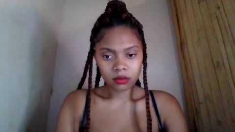 Snapshot of ckamilla45 chatting on 11-14-25, 03:49 ckamilla45 online show from 11-14-25, 03:49