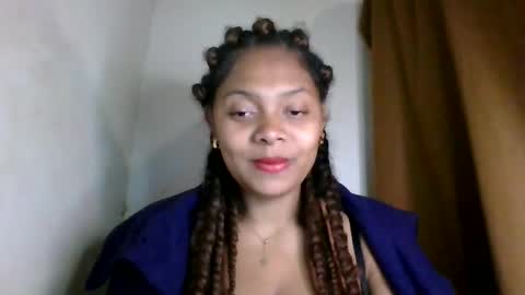 Snapshot of ckamilla45 chatting on 05-09-26, 04:17 ckamilla45 online show from 05-09-26, 04:17