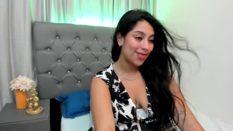 Snapshot of claire_aristizabal chatting on 12-13-24, 10:23 claire aristizabal online show from 12-13-24, 10:23