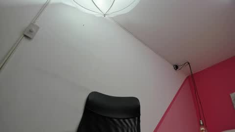 Snapshot of claire_aristizabal chatting on 03-05-25, 03:40 claire aristizabal online show from 03-05-25, 03:40