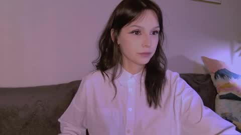 Claire Bennett online show from 04-10-26, 01:55