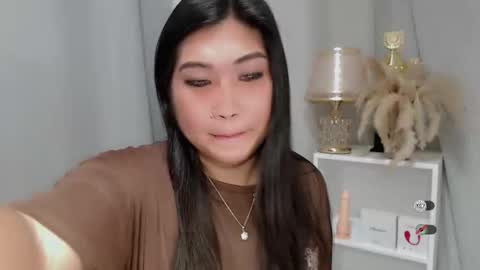 CLAIRE online show from 05-10-26, 03:55