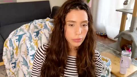 clairevarhol online show from 05-04-26, 11:28