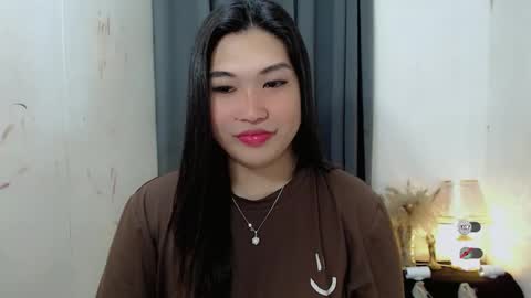 Snapshot of clairewntr_ chatting on 10-01-25, 04:18 CLAIRE online show from 10-01-25, 04:18