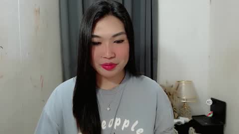 Snapshot of clairewntr_ chatting on 10-03-25, 07:11 CLAIRE online show from 10-03-25, 07:11