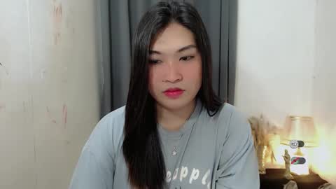 Snapshot of clairewntr_ chatting on 10-12-25, 05:06 CLAIRE online show from 10-12-25, 05:06