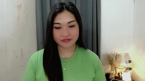 Snapshot of clairewntr_ chatting on 10-22-25, 06:46 CLAIRE online show from 10-22-25, 06:46