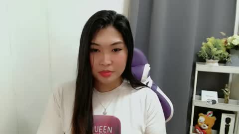 Snapshot of clairewntr_ chatting on 10-28-25, 05:04 CLAIRE online show from 10-28-25, 05:04