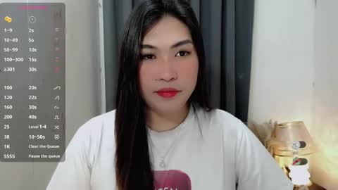 Snapshot of clairewntr_ chatting on 10-29-25, 08:38 CLAIRE online show from 10-29-25, 08:38