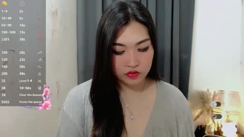 Snapshot of clairewntr_ chatting on 11-04-25, 04:11 CLAIRE online show from 11-04-25, 04:11