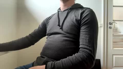 clamshive7 online show from 10-18-25, 09:21