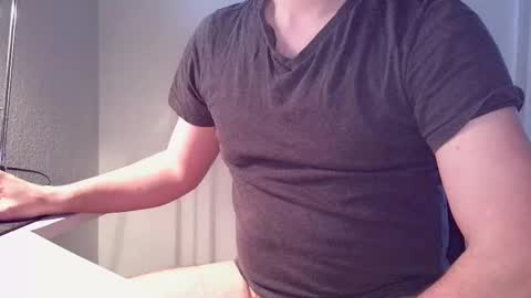 clamshive7 online show from 05-01-26, 04:11