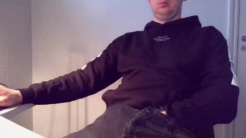 clamshive7 online show from 05-14-26, 01:18
