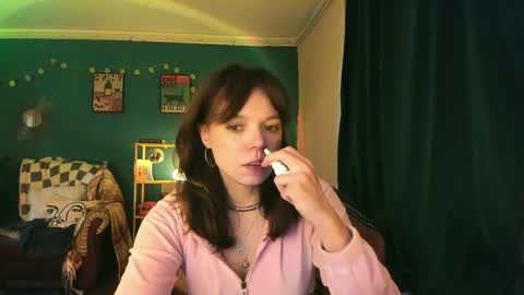 Clancy online show from 10-19-25, 07:03