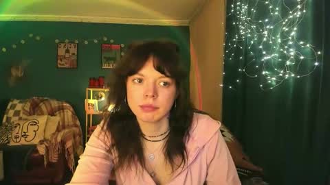 Snapshot of clancyosbourne chatting on 03-21-26, 07:17 Clancy online show from 03-21-26, 07:17