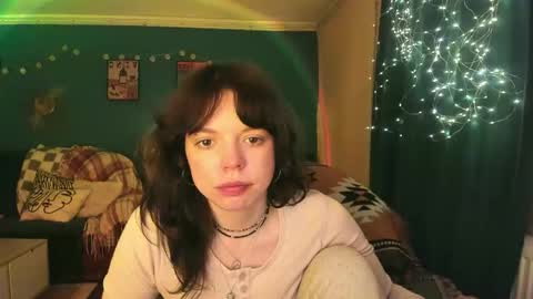 Snapshot of clancyosbourne chatting on 03-27-26, 07:02 Clancy online show from 03-27-26, 07:02