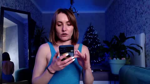 Snapshot of clara_bendover chatting on 01-13-25, 06:49 Clara online show from 01-13-25, 06:49