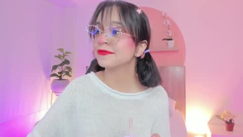 C L A R A online show from 05-01-26, 02:27