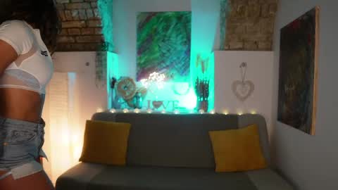 Snapshot of clara_smile chatting on 01-28-25, 07:32 Clara smile online show from 01-28-25, 07:32