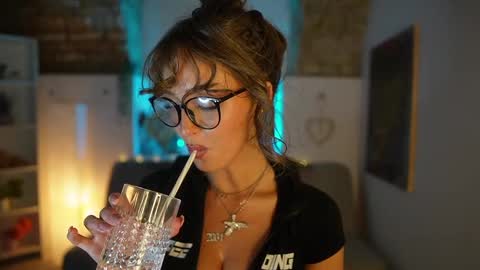 Snapshot of clara_smile chatting on 02-13-25, 01:29 Clara smile online show from 02-13-25, 01:29