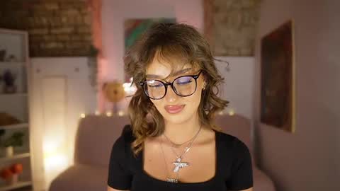 Snapshot of clara_smile chatting on 02-25-25, 07:25 Clara smile online show from 02-25-25, 07:25