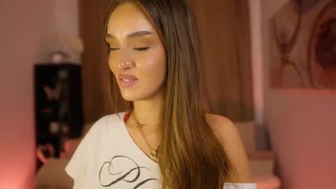 Snapshot of clara_smile chatting on 09-26-25, 06:34 Clara smile online show from 09-26-25, 06:34