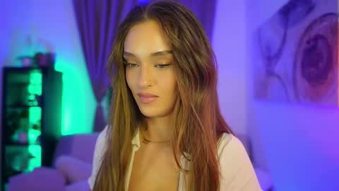 Snapshot of clara_smile chatting on 10-23-25, 06:39 Clara smile online show from 10-23-25, 06:39