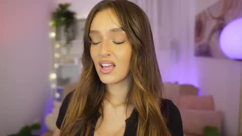 Clara smile online show from 02-12-26, 07:42