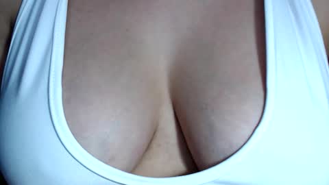 CLARA AT YOUR SERVICE online show from 02-03-26, 08:08